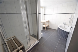 HAB-3123-5-dc38d523-b0ad-414d-87ba-14b019e9fdf0.jpg (NOS ENFA/GLV+1STE)